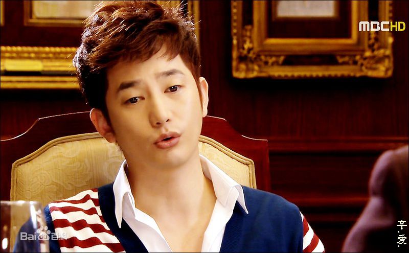 最全朴施厚(，Park Si Hoo)在《逆转女王》图册中的壁纸