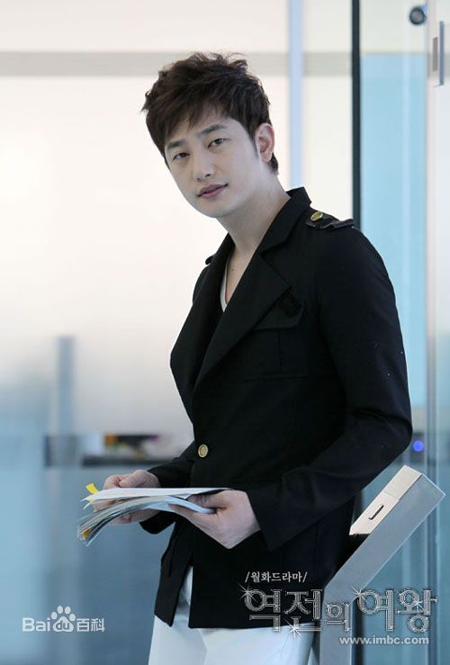 最全朴施厚(，Park Si Hoo)在《逆转女王》图册中的壁纸