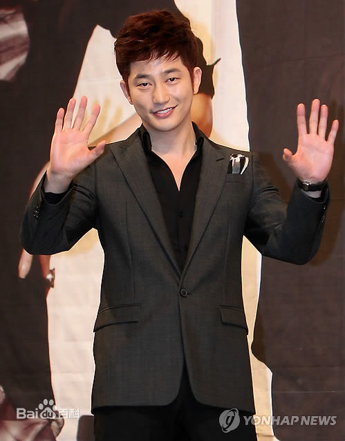 最全朴施厚(，Park Si Hoo)在《逆转女王》图册中的壁纸