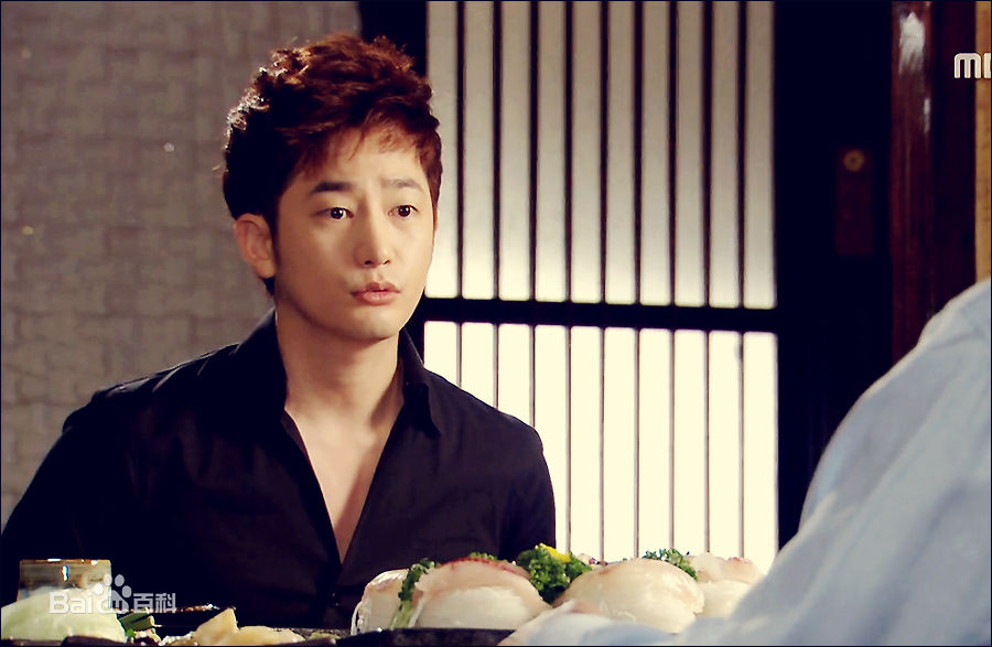 最全朴施厚(，Park Si Hoo)在《逆转女王》图册中的壁纸