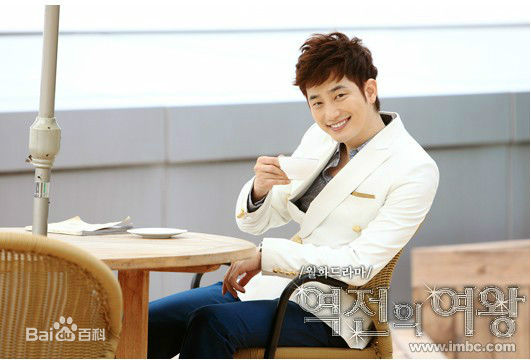 最全朴施厚(，Park Si Hoo)在《逆转女王》图册中的壁纸