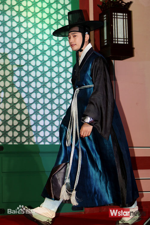 朴施厚(，Park Si Hoo)在《公主的男人》图册中的