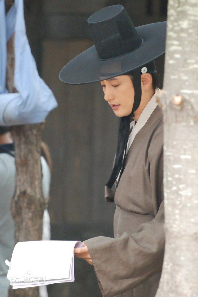 朴施厚(，Park Si Hoo)在《公主的男人》图册中的