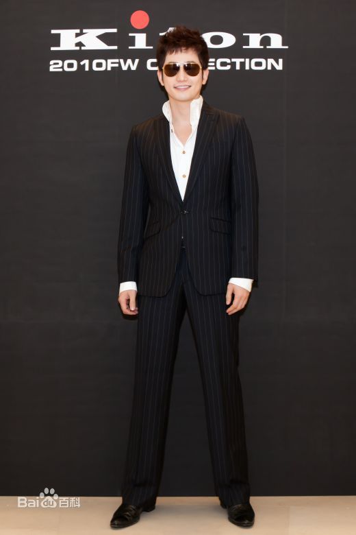 朴施厚(，Park Si Hoo)图册四图册