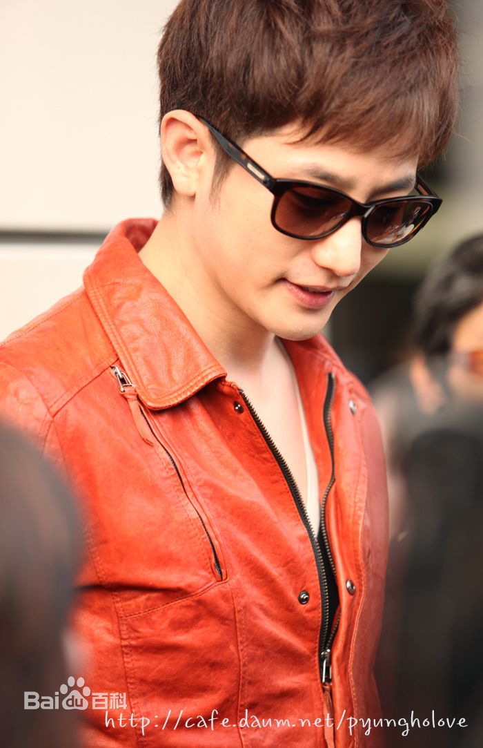 朴施厚(，Park Si Hoo)图册四图册