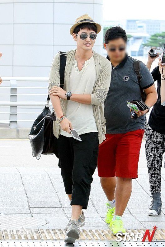 朴施厚(，Park Si Hoo)图册四图册