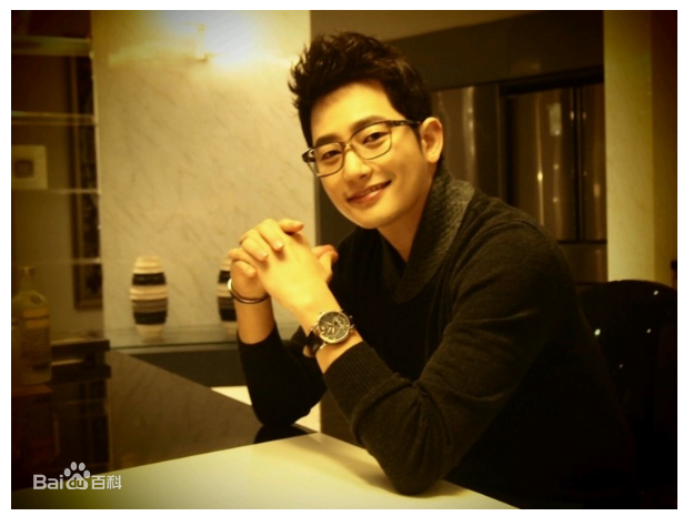 最优质朴施厚(，Park Si Hoo)在《清潭洞爱丽丝》图册中的相册