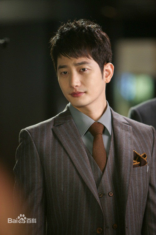 最优质朴施厚(，Park Si Hoo)在《清潭洞爱丽丝》图册中的相册