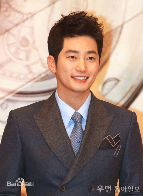 最优质朴施厚(，Park Si Hoo)在《清潭洞爱丽丝》图册中的相册