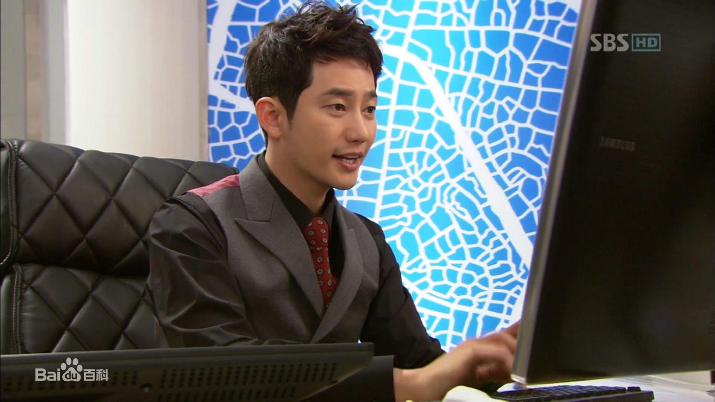 最优质朴施厚(，Park Si Hoo)在《清潭洞爱丽丝》图册中的相册