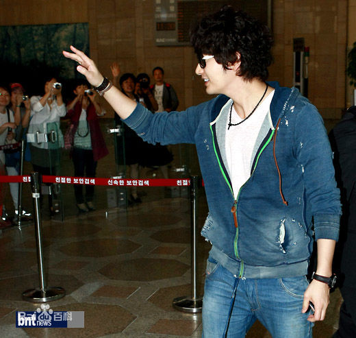 高清朴施厚(，Park Si Hoo)在《公主的男人》日本宣传图册中的图集