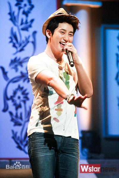 高清朴施厚(，Park Si Hoo)在《公主的男人》日本宣传图册中的图集