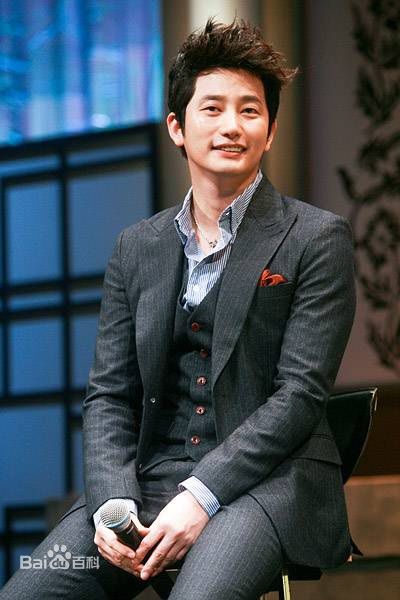 高清朴施厚(，Park Si Hoo)在《公主的男人》日本宣传图册中的图集
