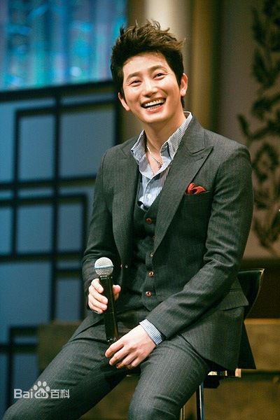 高清朴施厚(，Park Si Hoo)在《公主的男人》日本宣传图册中的图集