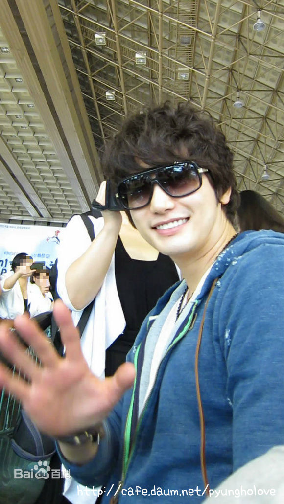 高清朴施厚(，Park Si Hoo)在《公主的男人》日本宣传图册中的图集