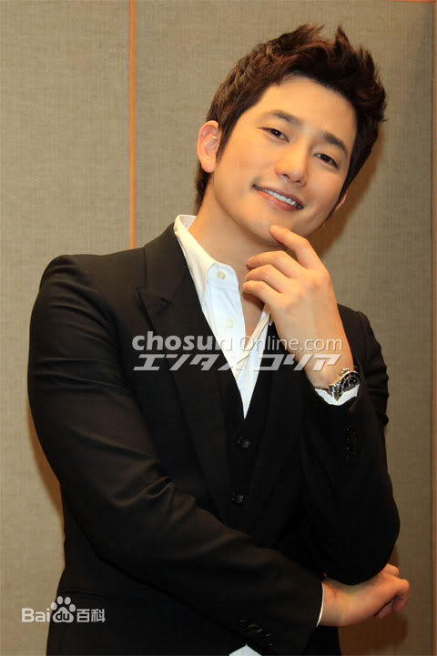 最新朴施厚(，Park Si Hoo)在《一天》图册中的壁纸