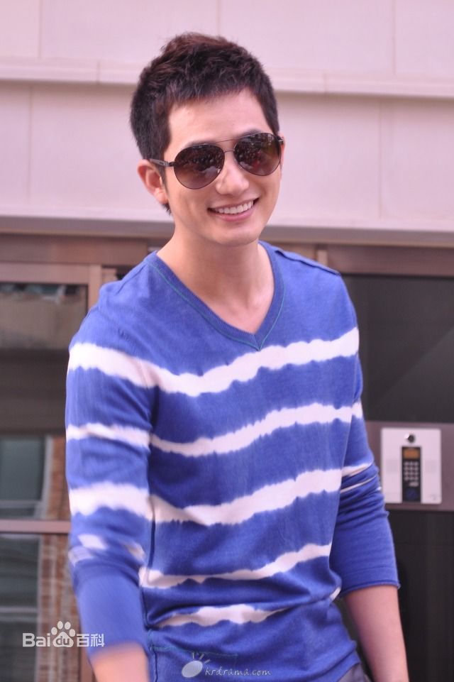 精选朴施厚(，Park Si Hoo)在《检察官公主》图册中的图册