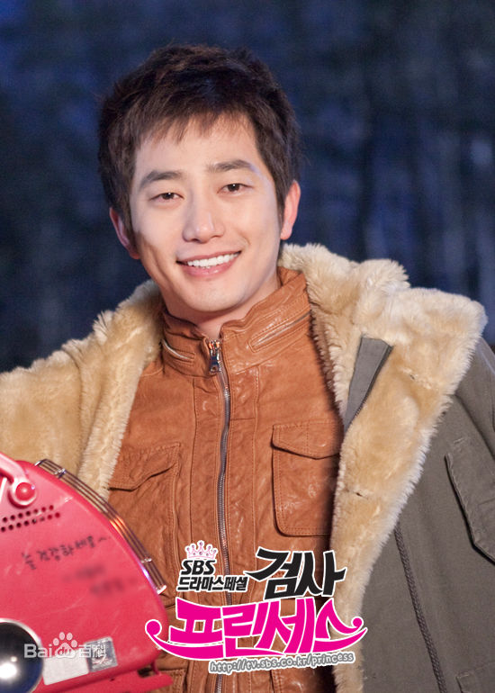 精选朴施厚(，Park Si Hoo)在《检察官公主》图册中的图册