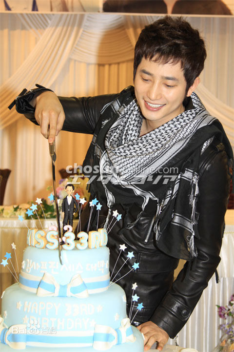 精选朴施厚(，Park Si Hoo)在《检察官公主》图册中的图册