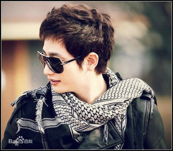 精选朴施厚(，Park Si Hoo)在《检察官公主》图册中的图册