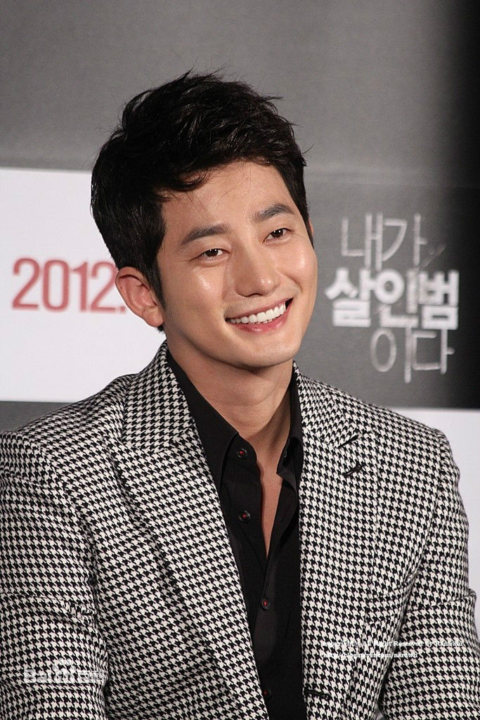 最全朴施厚(，Park Si Hoo)在《我是杀人犯》发布会图册中的壁纸