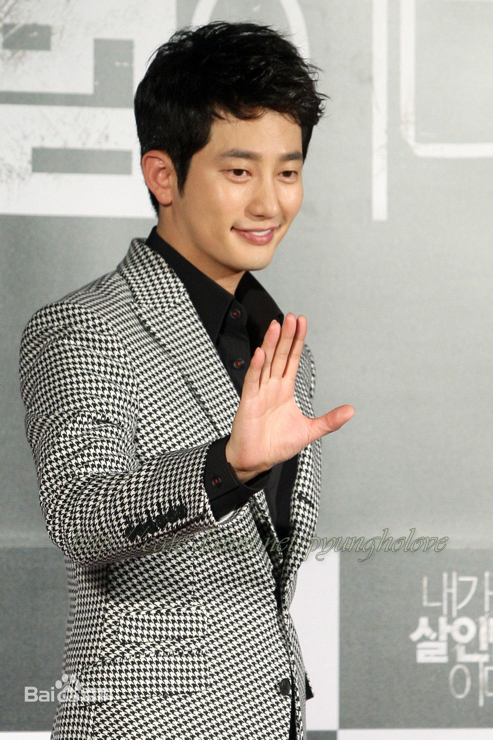 最全朴施厚(，Park Si Hoo)在《我是杀人犯》发布会图册中的壁纸