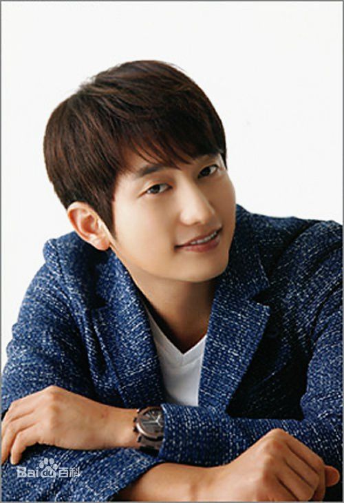 朴施厚(，Park Si Hoo)图册一前后照片