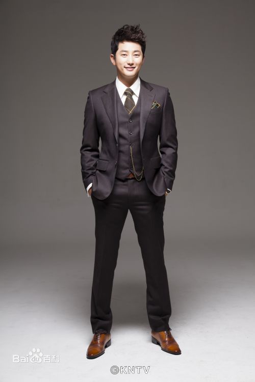 朴施厚(，Park Si Hoo)图册一前后照片