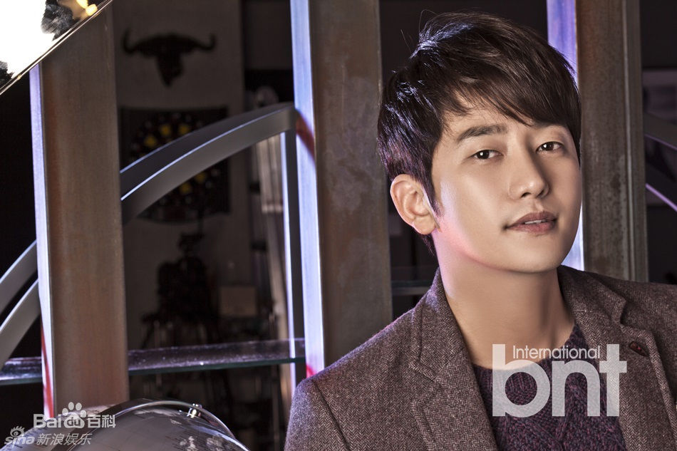 朴施厚(，Park Si Hoo)图册一前后照片