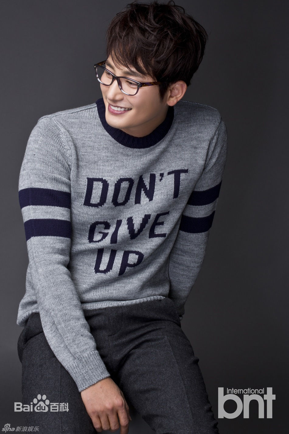 朴施厚(，Park Si Hoo)图册一前后照片