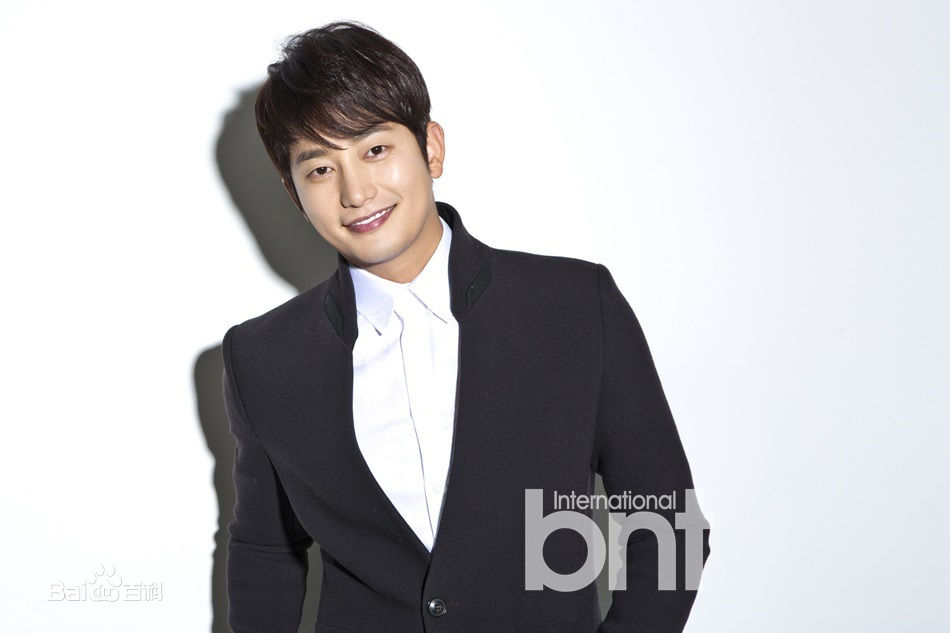 朴施厚(，Park Si Hoo)图册一前后照片