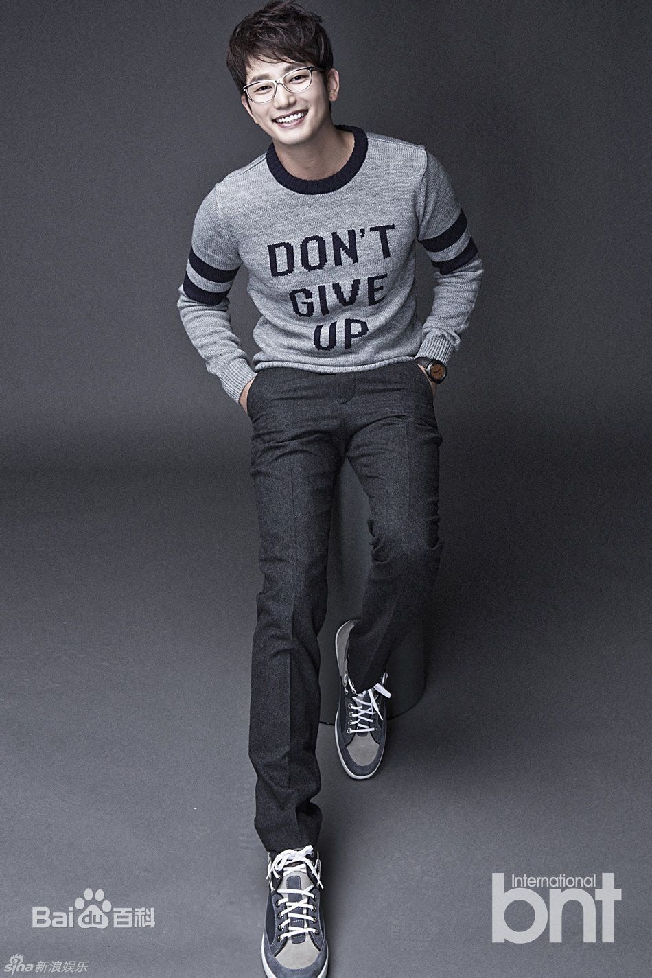 朴施厚(，Park Si Hoo)图册一前后照片