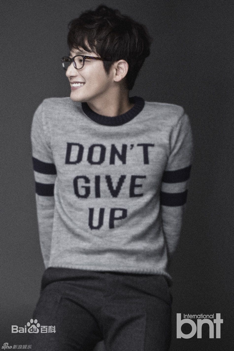 朴施厚(，Park Si Hoo)图册一前后照片