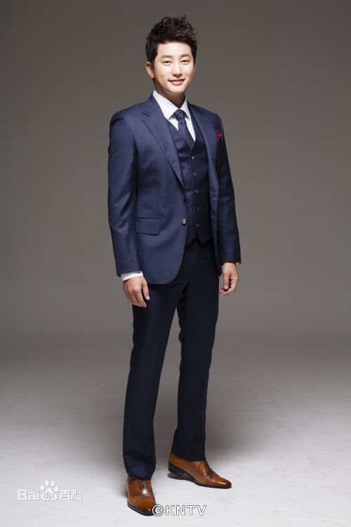 朴施厚(，Park Si Hoo)图册一前后照片