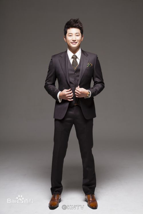 朴施厚(，Park Si Hoo)图册一前后照片