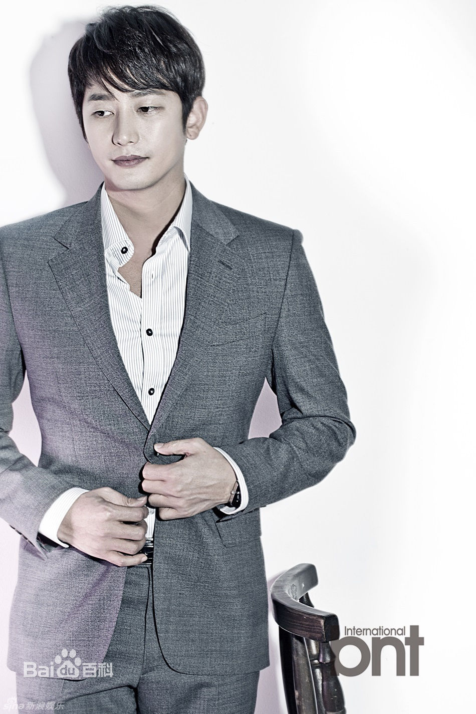 朴施厚(，Park Si Hoo)图册一前后照片