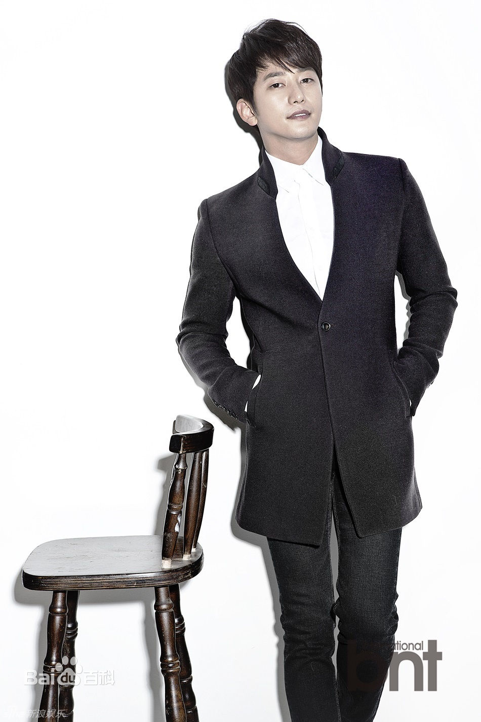 朴施厚(，Park Si Hoo)图册一前后照片