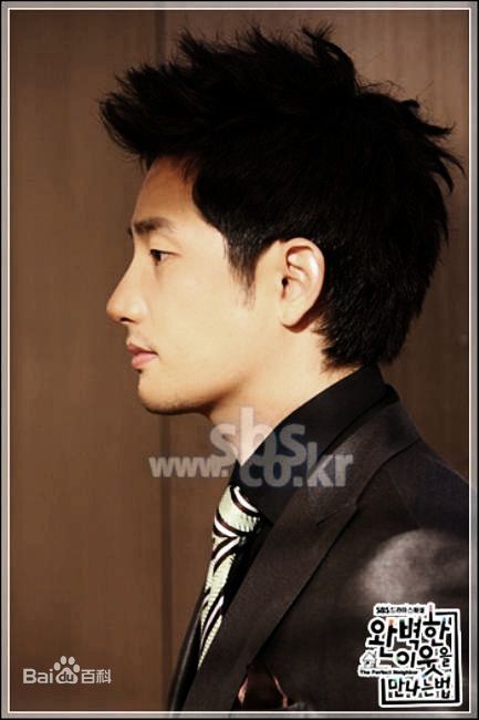 最新朴施厚(，Park Si Hoo)在《遇见完美邻居的方法》图册中的壁纸