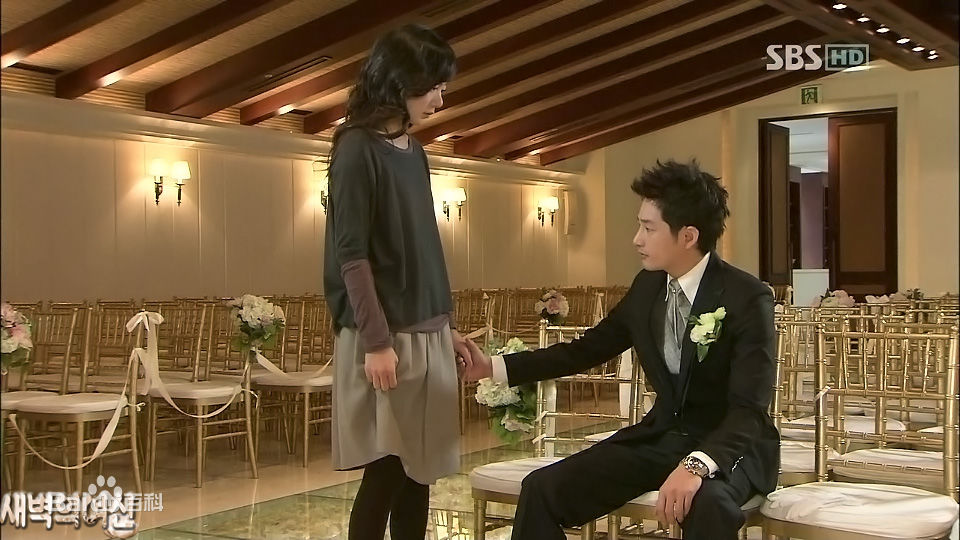 最新朴施厚(，Park Si Hoo)在《遇见完美邻居的方法》图册中的壁纸