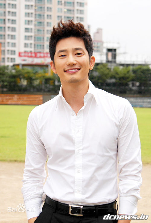 最新朴施厚(，Park Si Hoo)在《遇见完美邻居的方法》图册中的壁纸