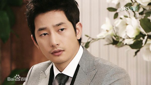 最新朴施厚(，Park Si Hoo)在《遇见完美邻居的方法》图册中的壁纸