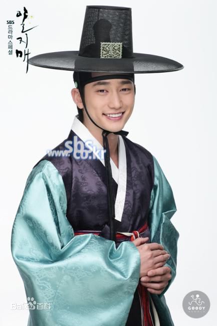 朴施厚(，Park Si Hoo)在《一枝梅》图册中的