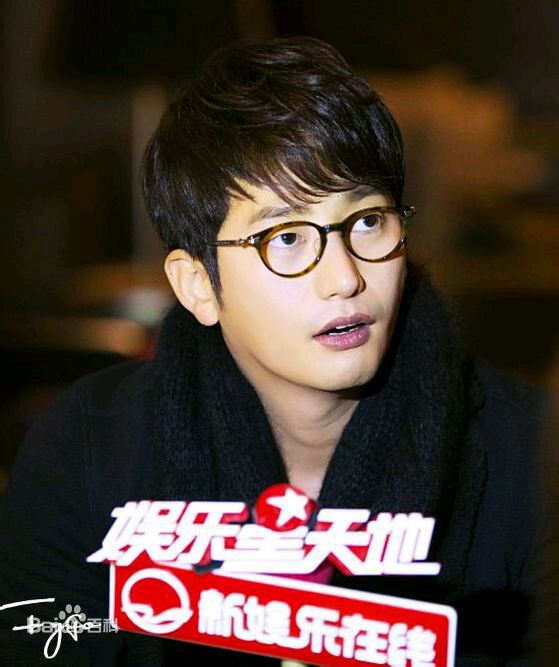 朴施厚(，Park Si Hoo)图册二生活照相册