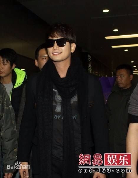 朴施厚(，Park Si Hoo)图册二生活照相册