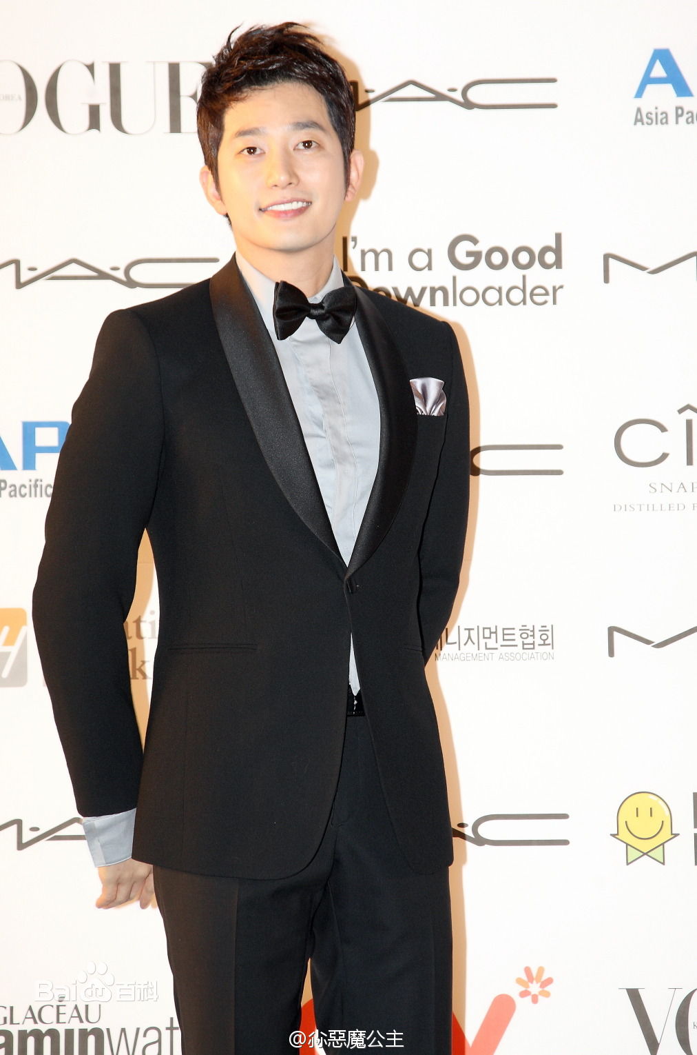 朴施厚(，Park Si Hoo)图册五性感图片图集