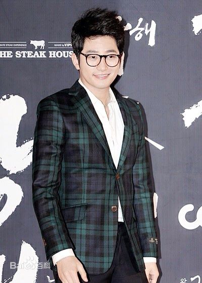 朴施厚(，Park Si Hoo)图册五性感图片图集