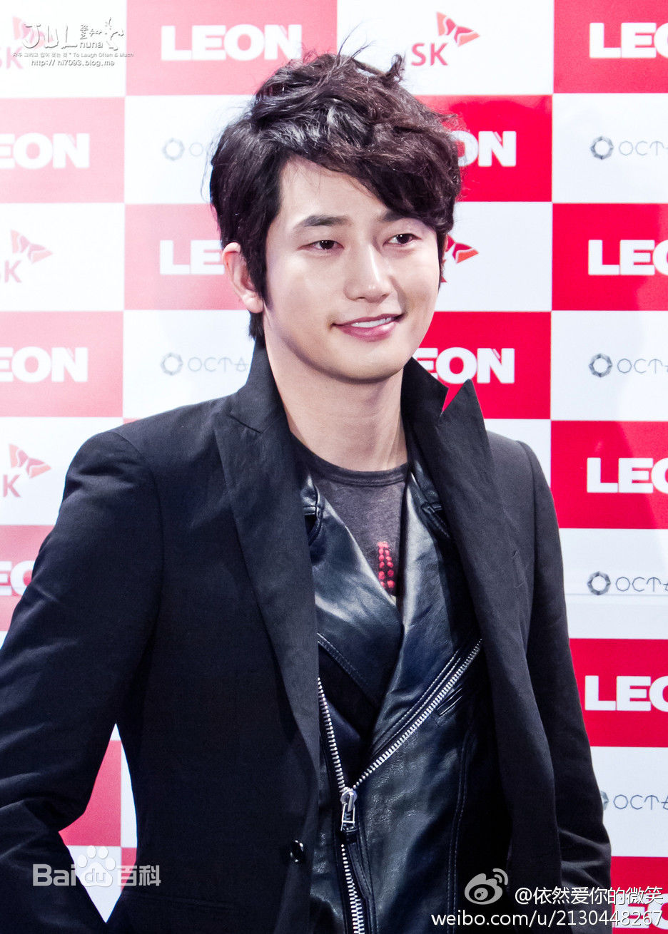 朴施厚(，Park Si Hoo)图册五性感图片图集