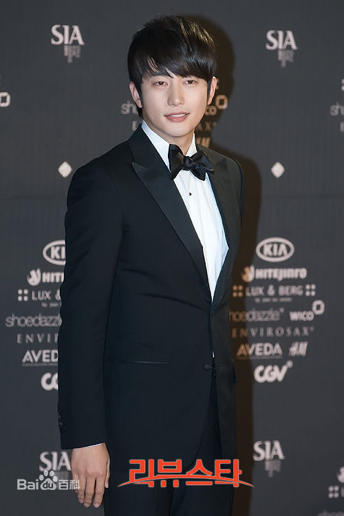 朴施厚(，Park Si Hoo)图册五性感图片图集