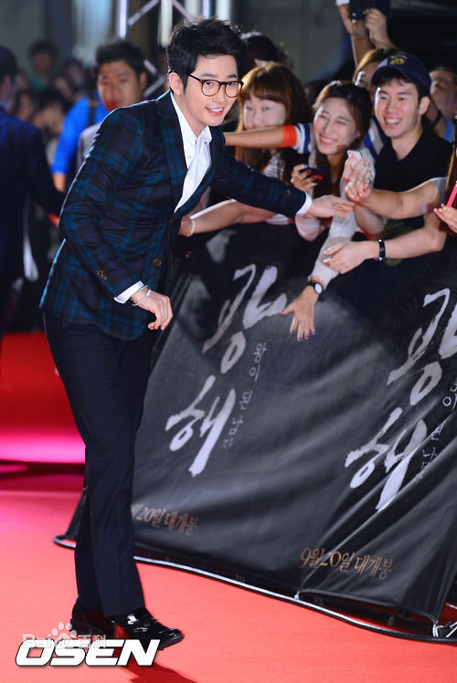 朴施厚(，Park Si Hoo)图册五性感图片图集