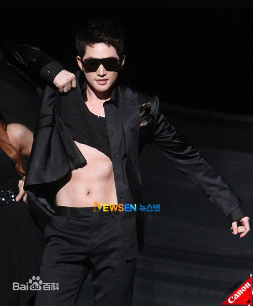 朴施厚(，Park Si Hoo)图册五性感图片图集